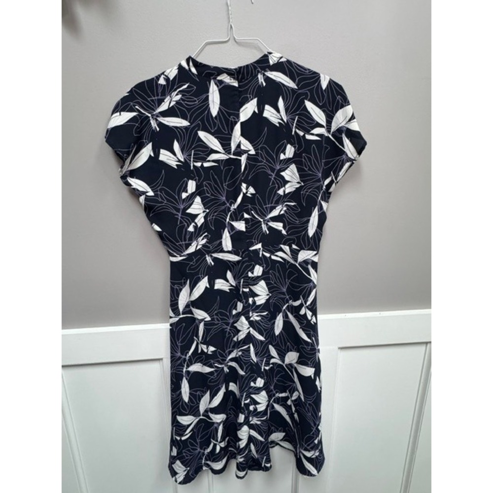 Banana Republic Navy Blue White Leaf Print Cap Sleeve Fit Flare Dress Womens 8